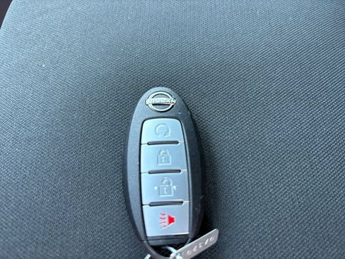 Used 2025 Nissan Frontier PRO-4X w/ Pro Convenience Package AWD/4WD image 31