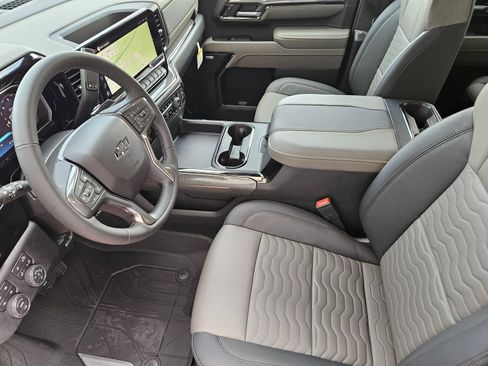 New 2026 Chevrolet Silverado 2500 ZR2 AWD/4WD image 16