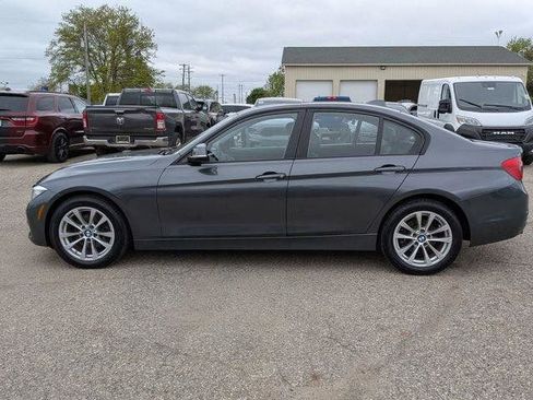 Used 2016 BMW 320i xDrive Sedan AWD/4WD image 2