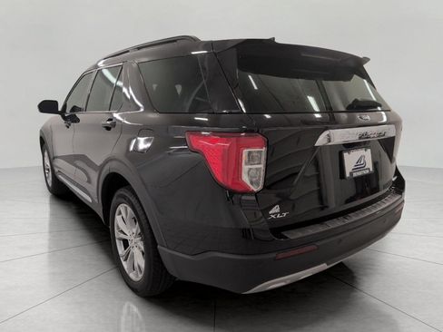 Used 2024 Ford Explorer XLT w/ Equipment Group 202A AWD/4WD image 20