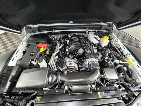 Used 2025 Jeep Gladiator Mojave w/ Safety Group image 27