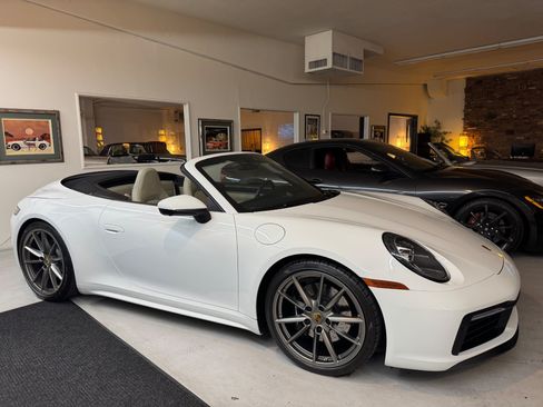 Used 2020 Porsche 911 Carrera S RWD image 7
