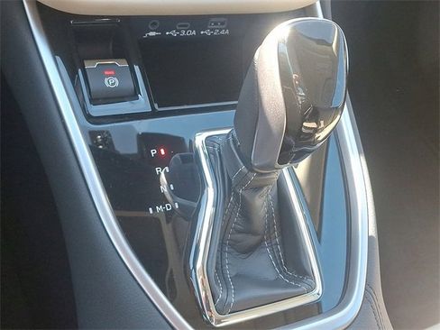 New 2025 Subaru Outback Limited image 7