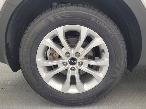 Used 2022 Kia Telluride LX AWD/4WD image 31