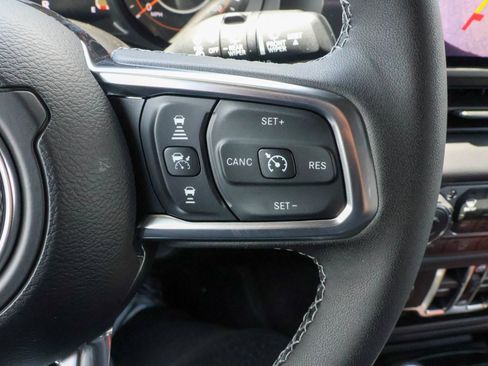 New 2026 Jeep Wrangler Unlimited Sahara AWD/4WD image 27