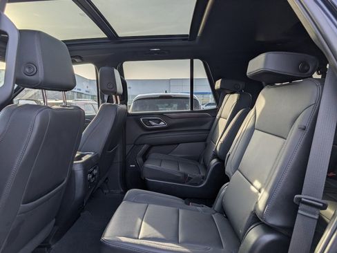 Used 2024 Chevrolet Tahoe LT w/ Luxury Package image 13