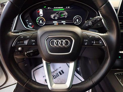 Used 2020 Audi Q5 e Prestige image 16