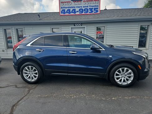 Used 2021 Cadillac XT4 Luxury image 2