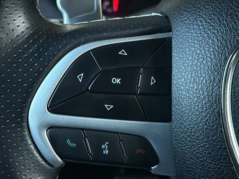 Used 2018 Jeep Grand Cherokee SRT AWD/4WD image 21