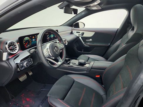 Certified 2023 Mercedes-Benz CLA 250 image 9