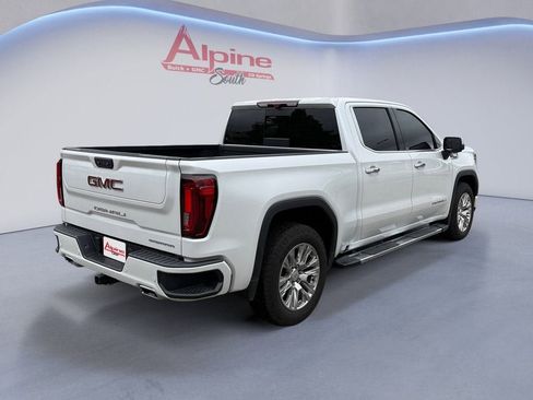 Used 2022 GMC Sierra 1500 Denali w/ Technology Package AWD/4WD image 5
