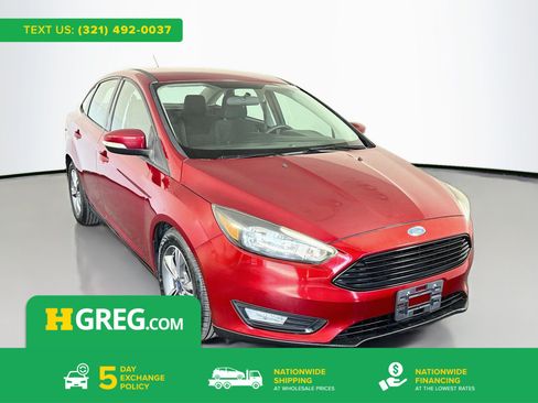 Used 2017 Ford Focus SE FWD image 1