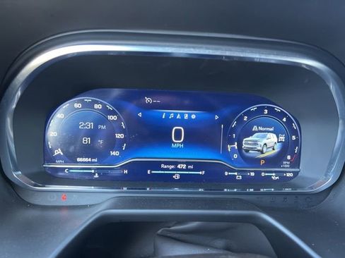 Used 2024 Chevrolet Suburban LT image 36