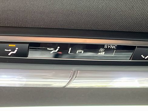 Used 2024 Kia Telluride EX X-Line AWD/4WD image 26