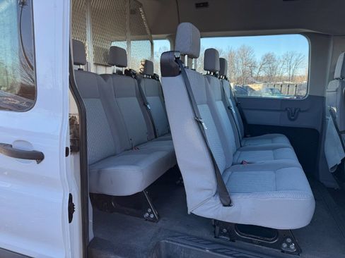 Used 2019 Ford Transit 150 XL image 18