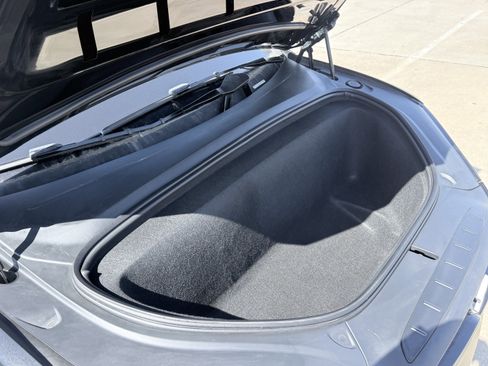 Used 2022 Tesla Model X image 21