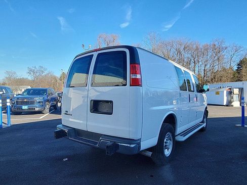 Used 2024 Chevrolet Express 2500 w/ Driver Convenience Package image 5