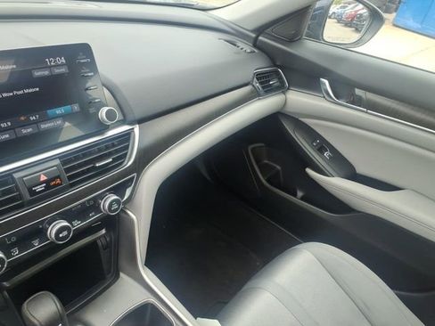 Used 2020 Honda Accord EX image 21