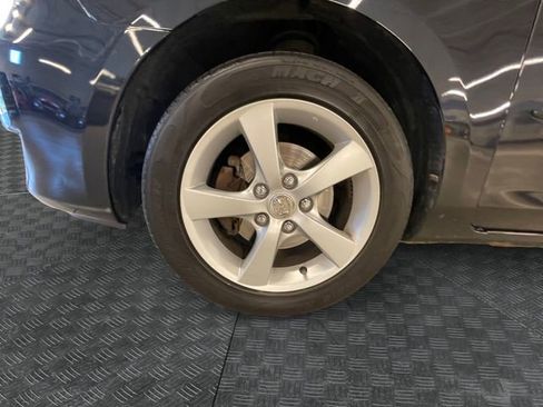 Used 2006 MAZDA MAZDA3 i Touring FWD image 13