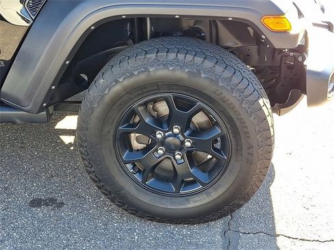 Used 2021 Jeep Wrangler Unlimited Sport image 29