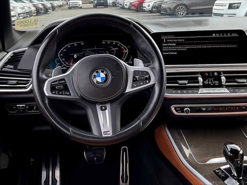 Used 2022 BMW X5 xDrive40i w/ M Sport Package image 8