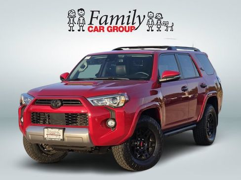 Used 2024 Toyota 4Runner TRD Off-Road Premium w/ Moonroof Package AWD/4WD image 1