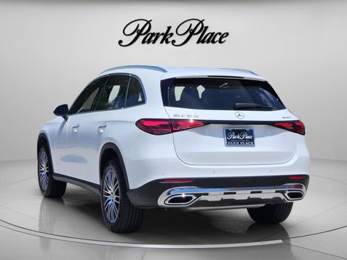 Certified 2025 Mercedes-Benz GLC 300 4MATIC image 3