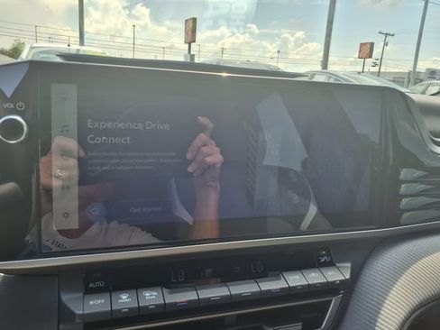 Used 2025 Toyota Camry SE w/ Multimedia Upgrade Package FWD image 8