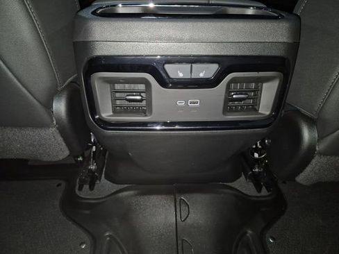 Certified 2024 GMC Sierra 1500 AT4 w/ Technology Package AWD/4WD image 23