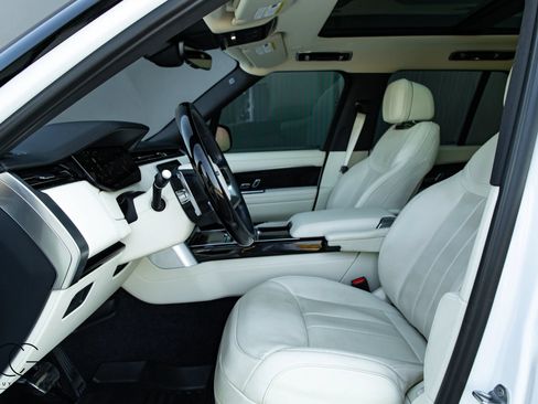 Used 2023 Land Rover Range Rover SE AWD/4WD image 30