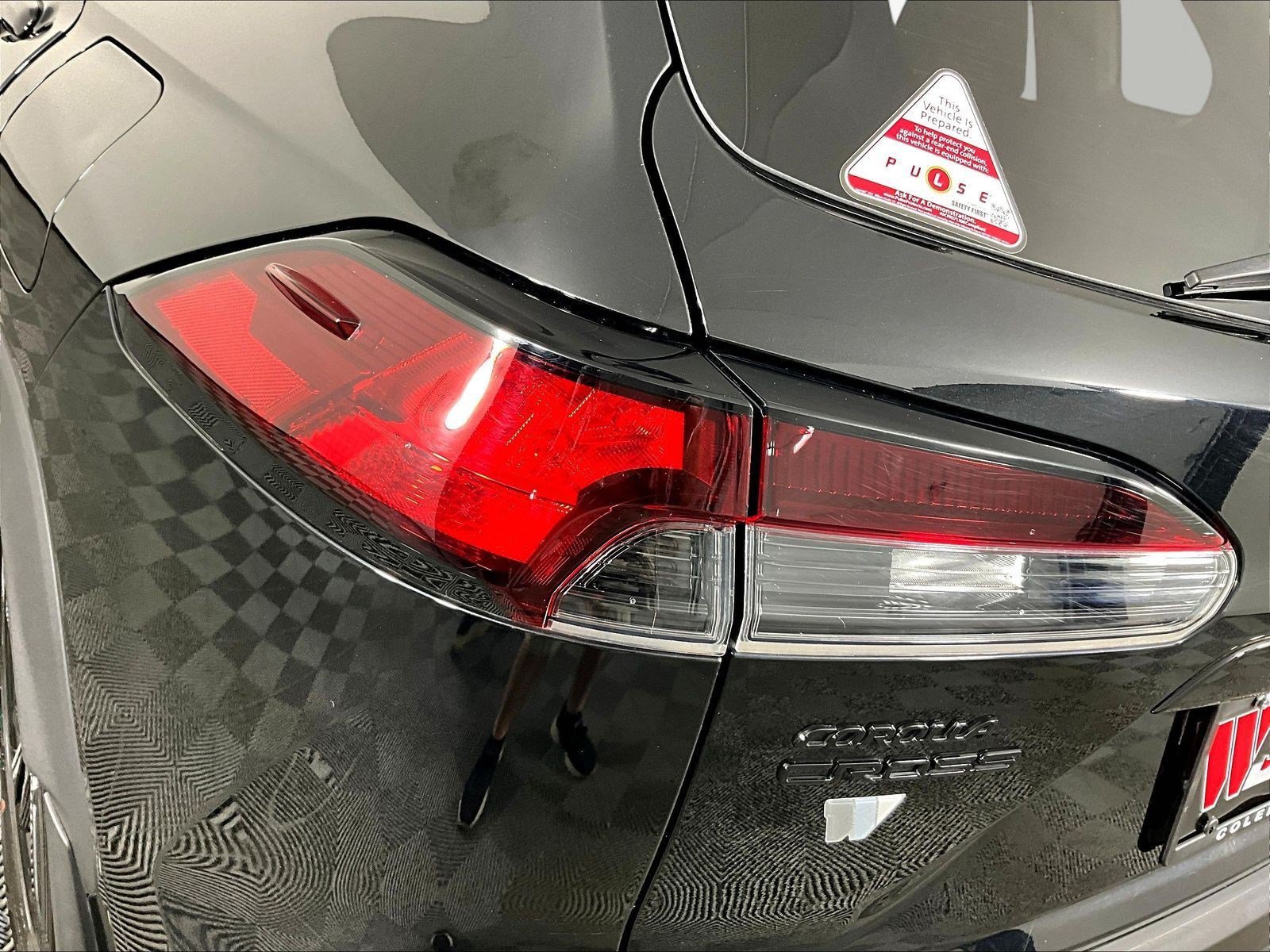 Used 2024 Toyota Corolla Cross AWD Hybrid image 23