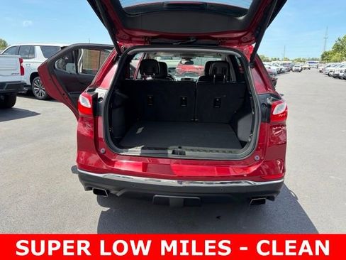 Used 2018 Chevrolet Equinox Premier FWD image 16