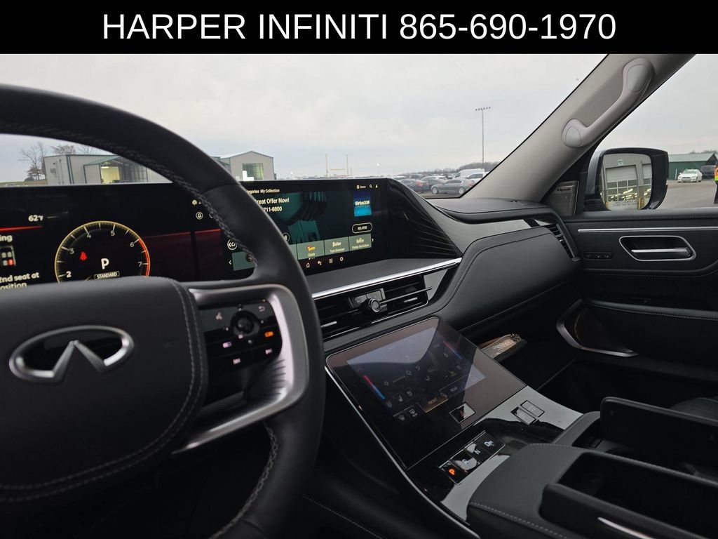 Used 2025 INFINITI QX80 Sensory AWD/4WD image 7