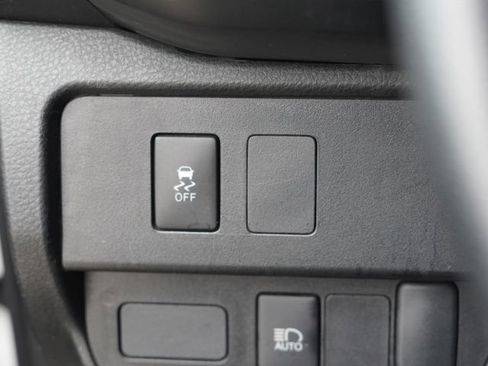 Used 2022 Toyota Tacoma SR w/ SX Package AWD/4WD image 15