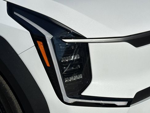 New 2026 Kia EV9 Wind image 32