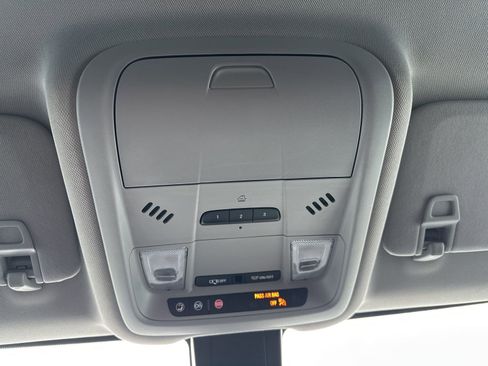 Used 2021 Chevrolet Equinox Premier w/ Redline Edition image 69