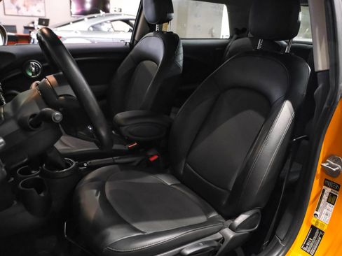 Used 2014 MINI Cooper 2-Door Hardtop FWD image 27