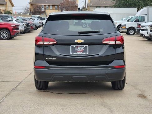 Used 2022 Chevrolet Equinox LS w/ LS Convenience Package image 13