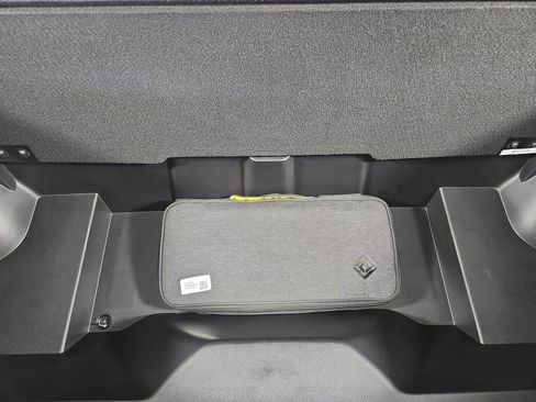 Used 2024 Rivian R1S Adventure AWD/4WD image 14