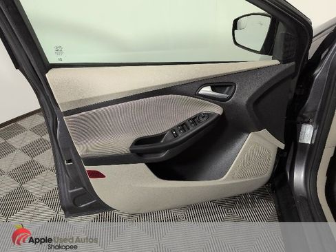 Used 2013 Ford Focus SE w/ Super Fuel Economy (SFE) Pkg image 10