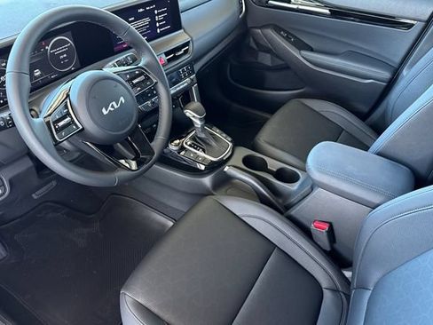 New 2026 Kia Seltos EX FWD image 11