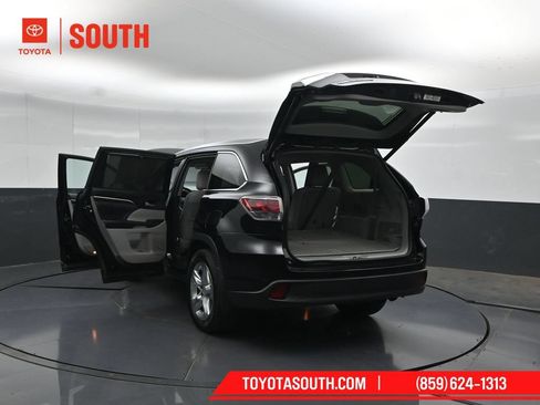Used 2016 Toyota Highlander Limited AWD/4WD image 58