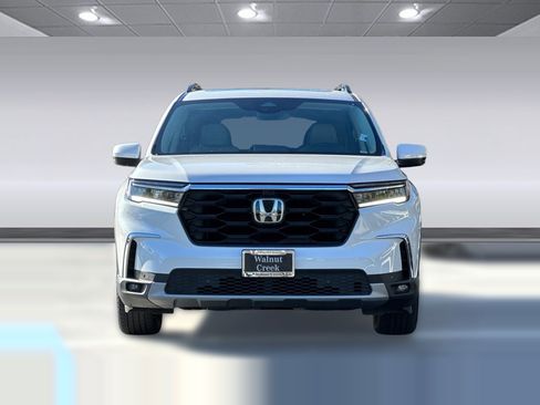 Used 2023 Honda Pilot Elite image 5