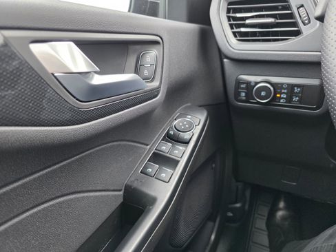 New 2026 Ford Escape ST-Line Select AWD/4WD image 25