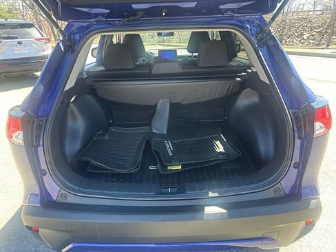 Used 2023 Toyota Corolla Cross LE w/ Moonroof Package AWD/4WD image 13