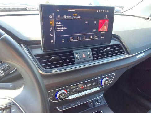 Certified 2023 Audi Q5 2.0T Premium w/ Convenience Package AWD/4WD image 17