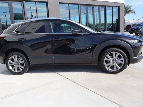 Certified 2025 MAZDA CX-30 AWD 2.5 S w/ Preferred Package image 2