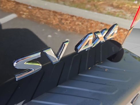 Used 2021 Nissan Frontier SV image 33