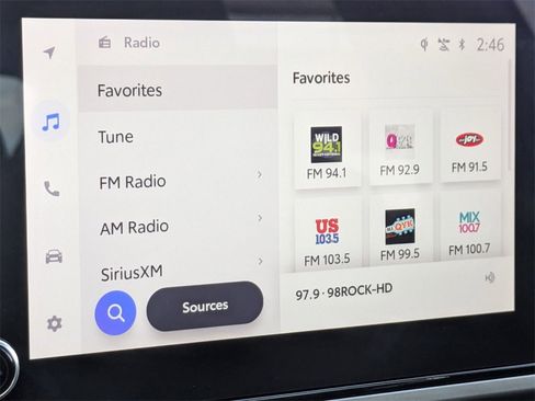 Used 2025 Toyota Camry SE image 19