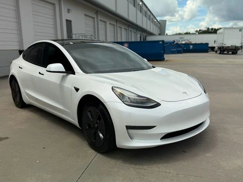 Used 2021 Tesla Model 3 Standard Range Plus RWD image 4